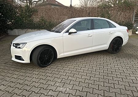 Audi A4 2.0 TDI S tronic -