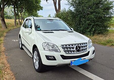 Mercedes-Benz ML 350 4MATIC -