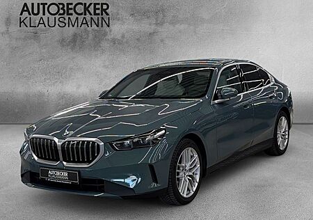 BMW 520 i Limousine LMR 19'' Park-Assistent HUD Navi