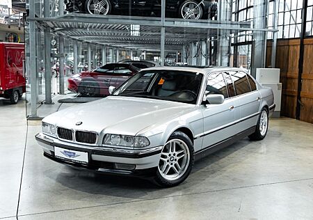 BMW 750i XL L7 | Sonderwunsch | 60.000 km