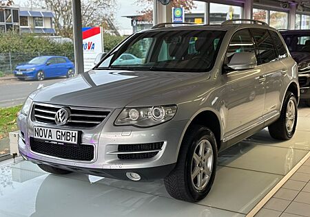 VW Touareg Volkswagen 3.0 V6 TDI*AHK*8xALU*NAVI*LEDER*XENO*ESD