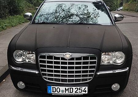 Chrysler 300C Touring 3.0 CRD Autom. -