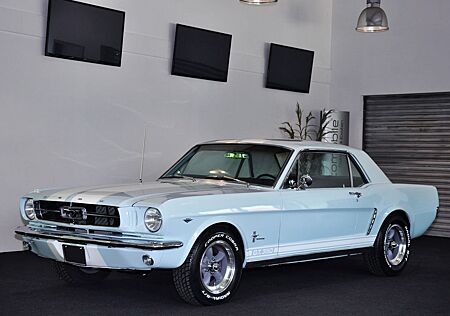 Ford Mustang V8 ! Super Optik ! Pony Interieur !