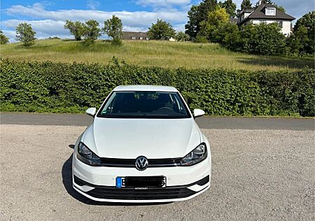 VW Golf Volkswagen 1.0 TSI 63kW Trendline Schräghecklimousine