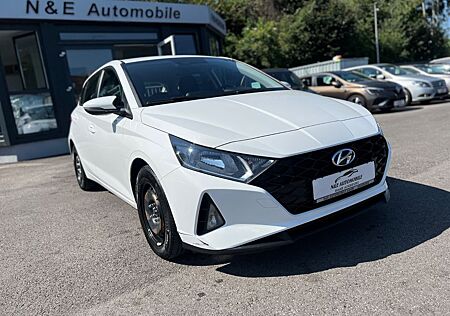Hyundai i20 Select *PDC*1.Hand*Lenkradhzg.*SHG*