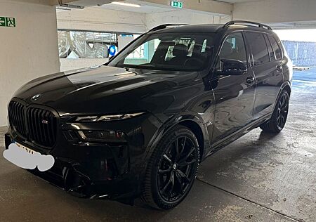 BMW X7 M60 i Aut. Carbon ,Panorama , Voll 2024