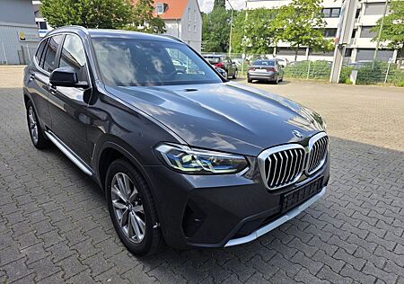 BMW X3 xDrive 20d Laser Pano AHK Memory 360 Kamera