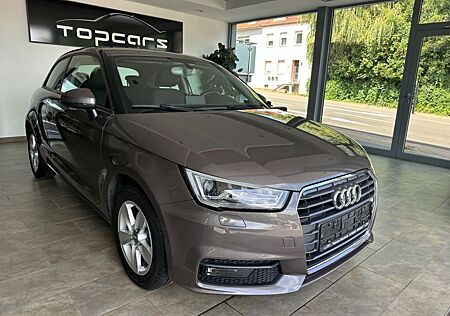 Audi A1 basis * Navi * Xenon*PDC*Scheckheft*1.Hand*