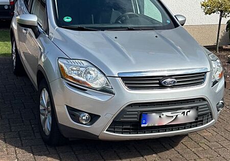 Ford Kuga 2,0 TDCi 4x4 120kW Titanium