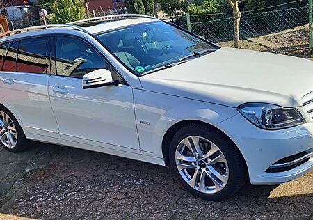 Mercedes-Benz C 180 CGI T BlueEFFICIENCY AVANTGARDE AVANTGARDE