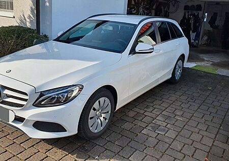 Mercedes-Benz 200 C Klasse , Bluetec AnhK.8fach Bereift 136 Ps
