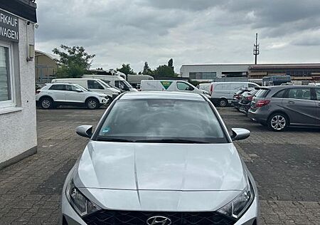 Hyundai i20 Trend 1HD*PDC Kamera
