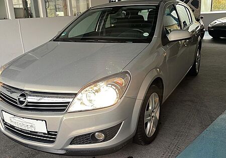 Opel Astra H Lim. Edition*SEHR GEPFLEGT*1.HAND*