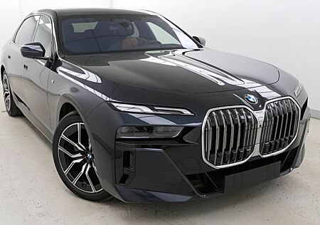 BMW 740 d xDrive M Sport (NEUPR.135.749 TKM/SKY LOUN