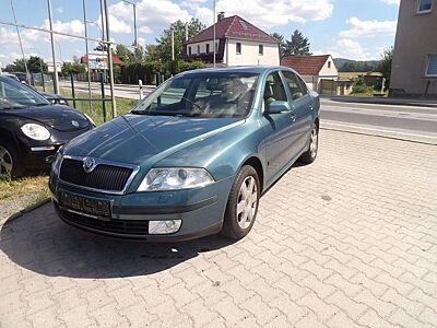 Skoda Octavia 1.6 Elegance Automatik Teilleder Sitzhei