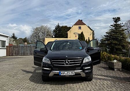 Mercedes-Benz ML 350 BlueTEC 4MATIC -