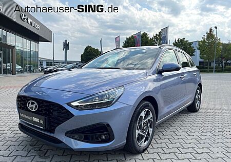 Hyundai i30 i30cw M-Hybrid Navi LED Kamera SHZ PDC CarPlay