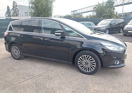 Ford S-Max Titanium/1.HAND/EURO6/KAMERA/NAVI