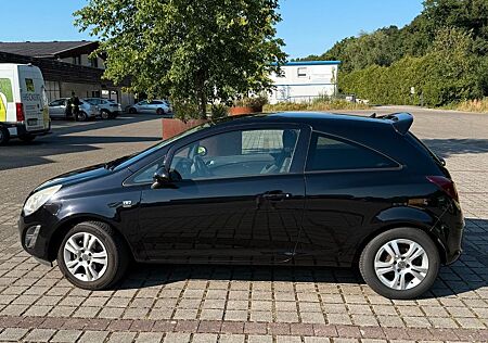 Opel Corsa D 1.4 Satellite