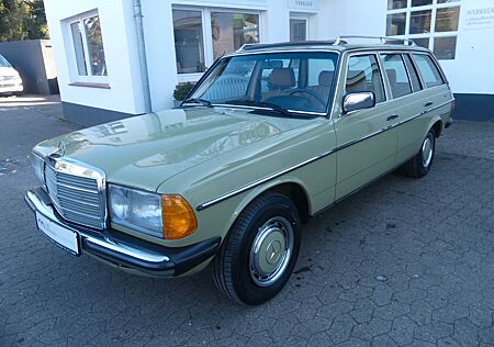 Mercedes-Benz 230 TE, 3. Hd., Aut., Schiebed., TOP ZUSTAND