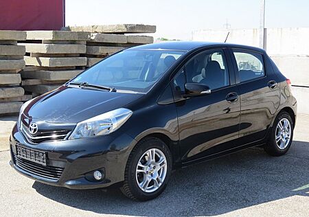 Toyota Yaris 1,33-l-Dual