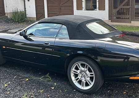 Jaguar XK8 Cabriolet -