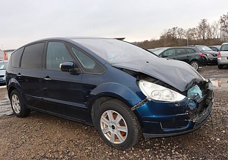Ford S-Max Titanium