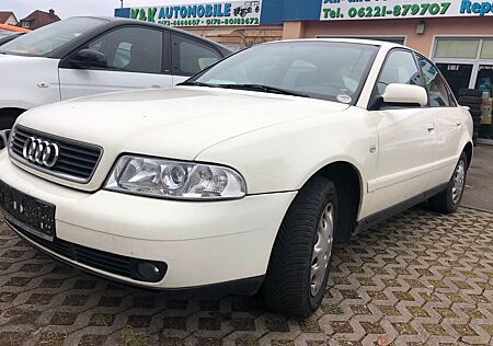 Audi A4 1.8 Klima Euro 3 Neue Tüv 8 Breifen