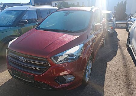 Ford Kuga ST-Line / AHK/ 8-fach bereift
