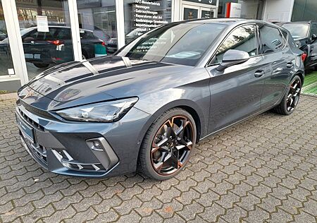 Cupra Leon 2.0 TSI 221 kW VZ Matrix SENNHEISER 5J.Gara