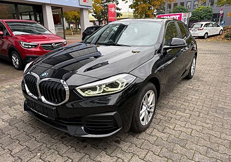 BMW 116 gebraucht kaufen BMW 116 d *LED*NAVI*LIVECOCKPIT*1.HD*