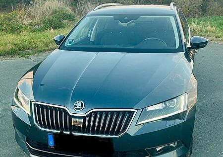 Skoda Superb 2.0 TDI Style Combi Style