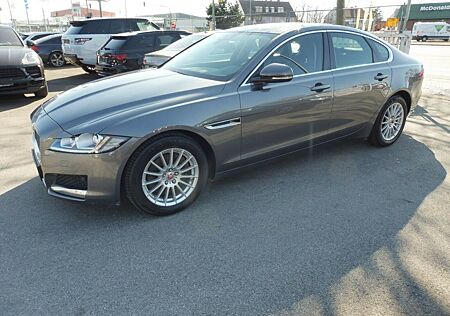 Jaguar XF Prestige 2.0 D AWD NAVI Bi-Xenon