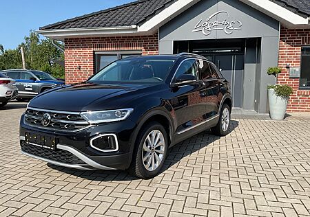 VW T-Roc Volkswagen 1.5 TSI DSG Style,AHK,ACC,LED,GJR