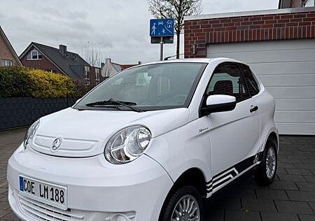 Aixam MinAuto Sport; 45 km/h; leiser Kuboto Motor