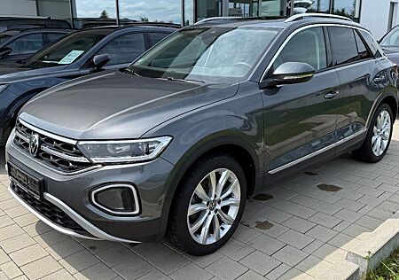 VW T-Roc Volkswagen Style 4Motion AHK/PANO/LEDER/IQ-Light