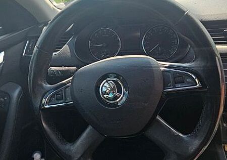 Skoda Octavia 1.6 TDI Green tec DSG Ambition Combi...