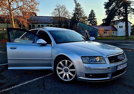 Audi A8 3.0 TDI (DPF) tiptronic quattro -