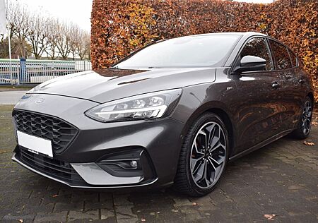 Ford Focus ST-Line Autom. Panormadach,LED,Kamera