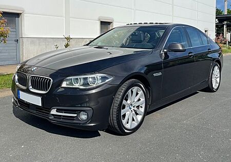 BMW 530d *VOLL* SOFTCLOSE*LED*AHK*KAMERA*ACC*PANO*