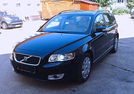 Volvo V50 2.0 Summum 2. Hand scheckheft