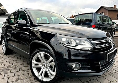 VW Tiguan Volkswagen 2.0 TDI R-Line Leder Panorama Navi Xenon