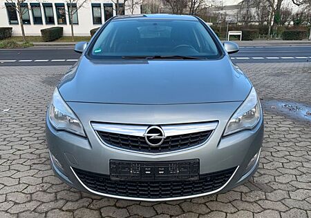 Opel Astra J Lim. 5-trg. 150 Jahre