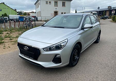 Hyundai i30 Trend Benzin&Gas*sehr sparsam*