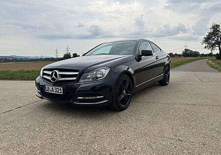 Mercedes-Benz C 180 gebraucht kaufen Mercedes-Benz C 180 Coupé - TOP ZUSTAND