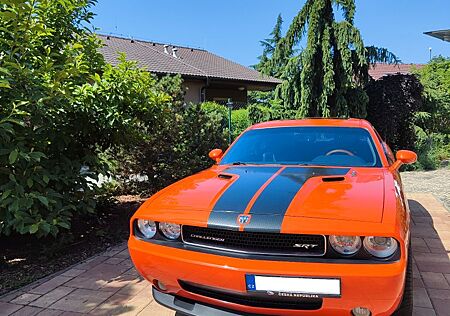 Dodge Challenger SRT8