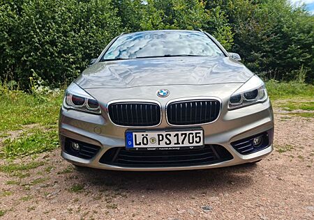 BMW 2er 220 Gran Tourer 220d xDrive Steptronic Sport...