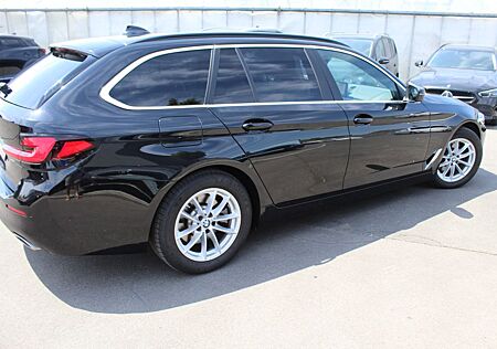 BMW 520d Tour.+HUD+Standh.+SPORTSITZ-Leder+H&K+MEMO.