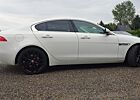 Jaguar XE 20t 200PS Portfolio Automatik Portfolio