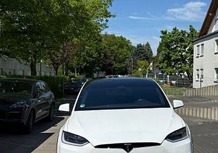 Tesla Model X 100D -